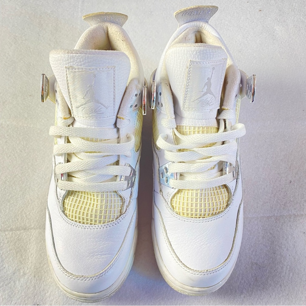 Nike Jordan Retro 4 Big Kids White Sneakers Size 5.5 Silver Jumpman Basketball - Picture 9 of 10